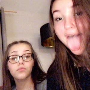 Meet your Posher, Sidney